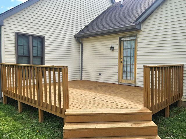 51 Greenhaven, Terre Haute, IN 47802