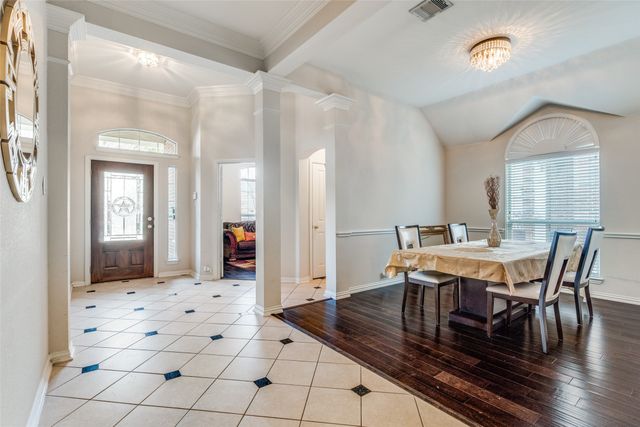 6873 Shoreway Drive, Grand Prairie, TX 75054