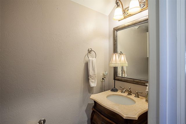 7795 Windchase Drive, Beaumont, TX 77713