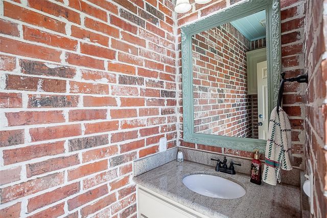 7795 Windchase Drive, Beaumont, TX 77713