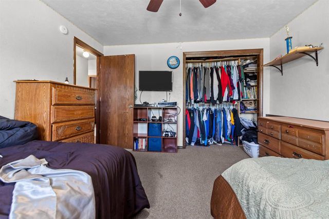 2401 E CALUMET STREET, Appleton, WI 54915