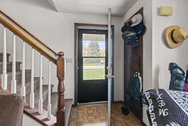 2401 E CALUMET STREET, Appleton, WI 54915