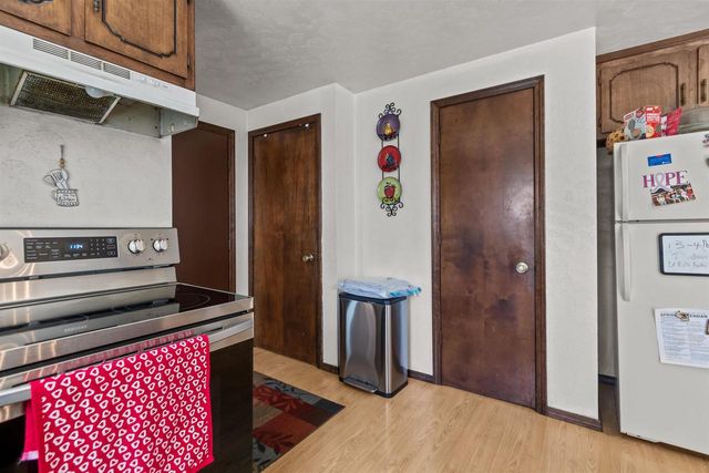 2401 E CALUMET STREET, Appleton, WI 54915