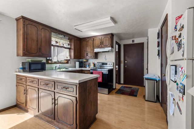 2401 E CALUMET STREET, Appleton, WI 54915