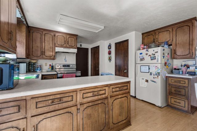 2401 E CALUMET STREET, Appleton, WI 54915