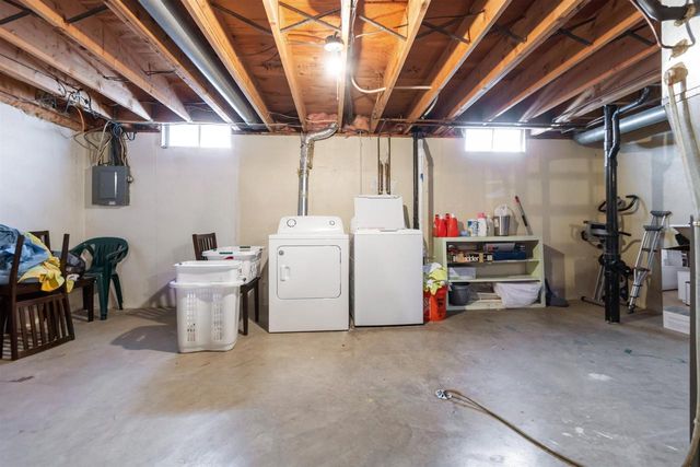 2401 E CALUMET STREET, Appleton, WI 54915