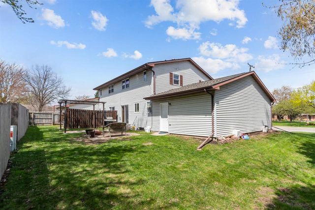 2401 E CALUMET STREET, Appleton, WI 54915