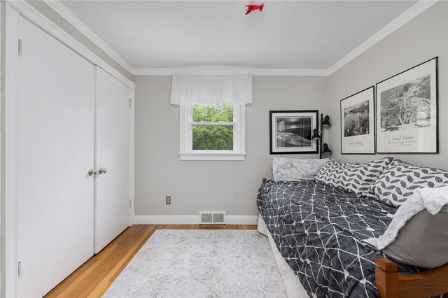 1 Gladridge Drive, East Greenwich, RI 02818