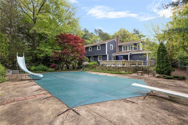 1 Gladridge Drive, East Greenwich, RI 02818