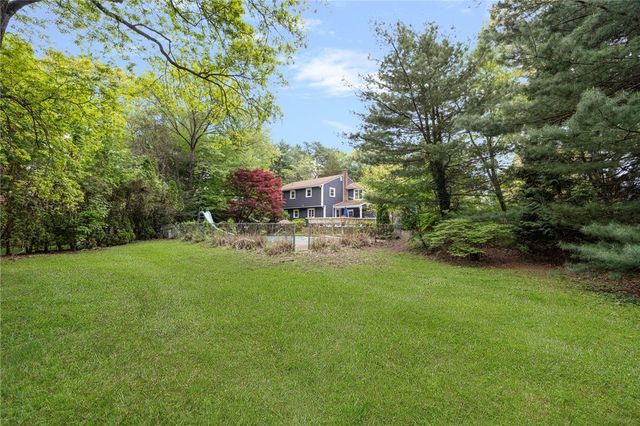 1 Gladridge Drive, East Greenwich, RI 02818
