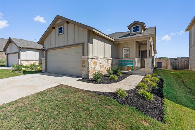 715 Papaya DR, Buda, TX 78610