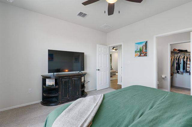 715 Papaya DR, Buda, TX 78610