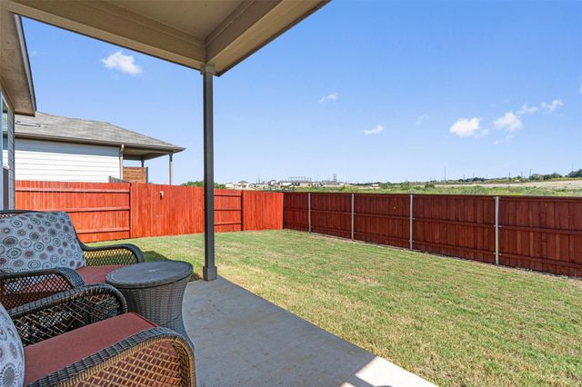 715 Papaya DR, Buda, TX 78610