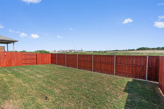 715 Papaya DR, Buda, TX 78610