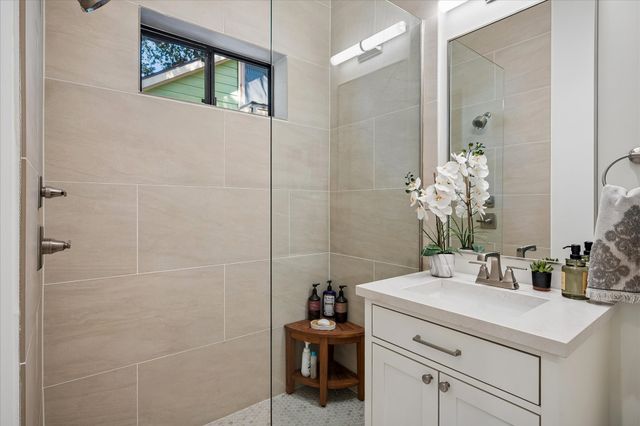 5447 Richmond Avenue, Dallas, TX 75206