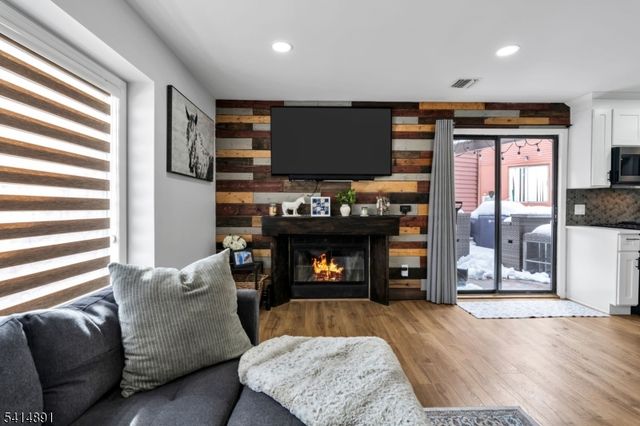 106 Frogtown Rd, Rockaway Twp., NJ 07866