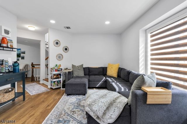 106 Frogtown Rd, Rockaway Twp., NJ 07866