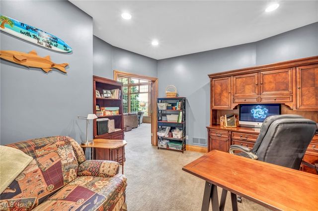 10360 Sawmill Drive, Chardon, OH 44024