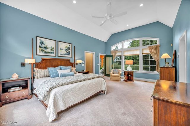 10360 Sawmill Drive, Chardon, OH 44024