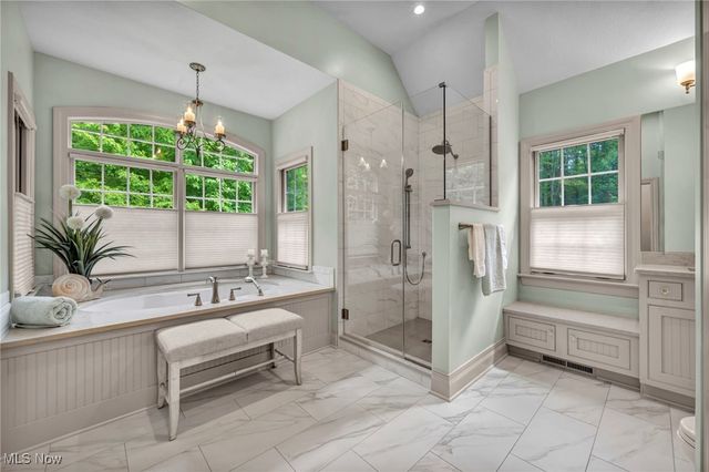 10360 Sawmill Drive, Chardon, OH 44024