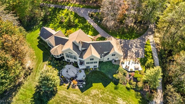 10360 Sawmill Drive, Chardon, OH 44024