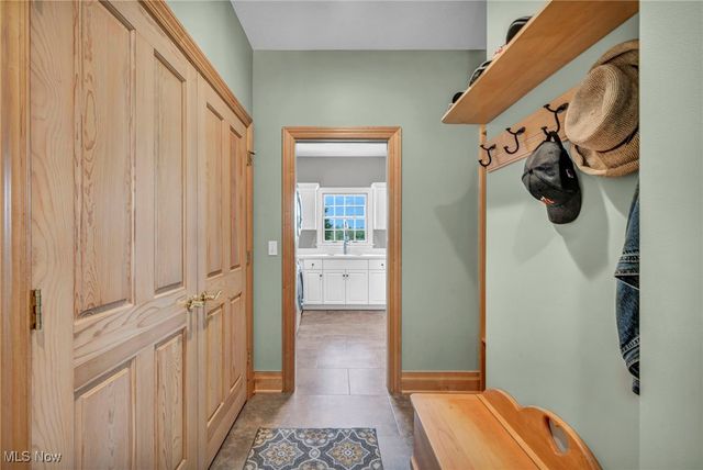 10360 Sawmill Drive, Chardon, OH 44024