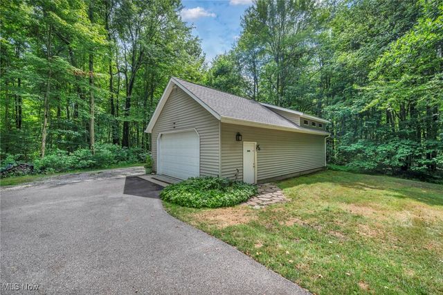 10360 Sawmill Drive, Chardon, OH 44024