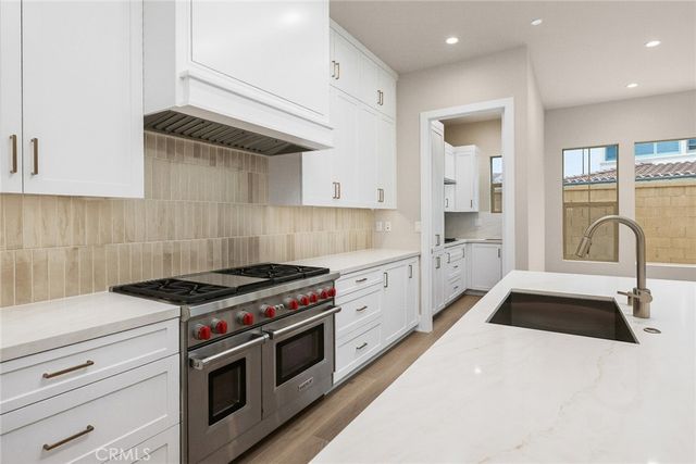 206 Mistwater, Irvine, CA 92618