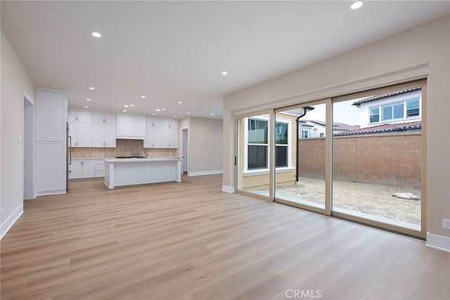 206 Mistwater, Irvine, CA 92618