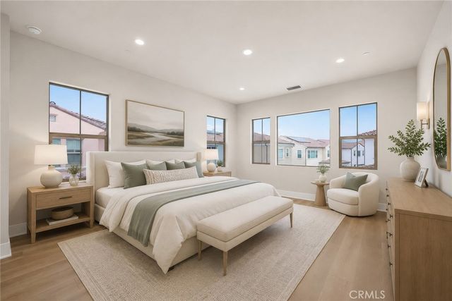 206 Mistwater, Irvine, CA 92618