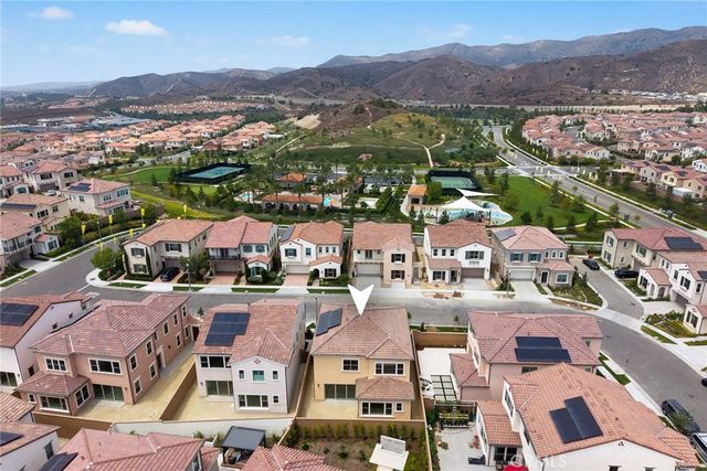 206 Mistwater, Irvine, CA 92618