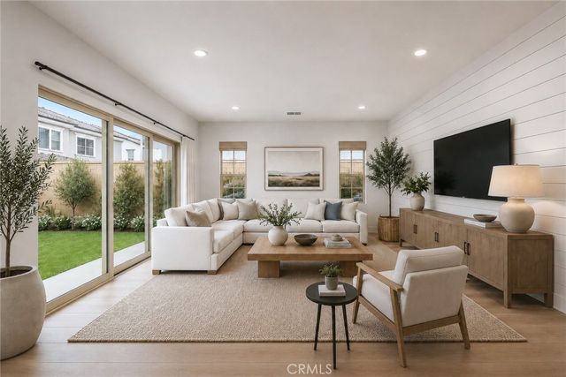 206 Mistwater, Irvine, CA 92618
