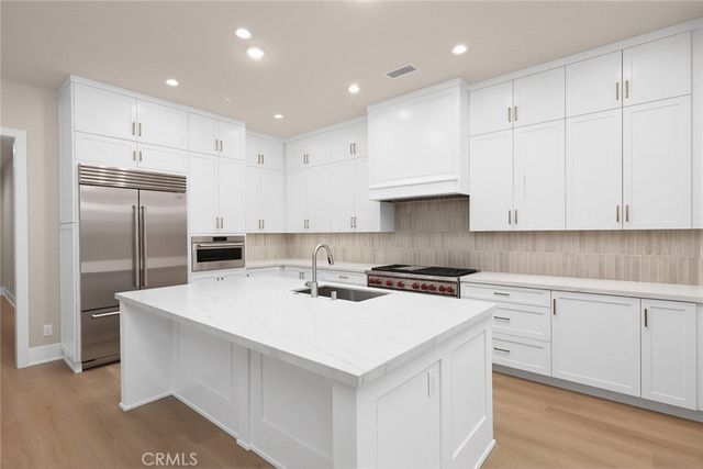 206 Mistwater, Irvine, CA 92618
