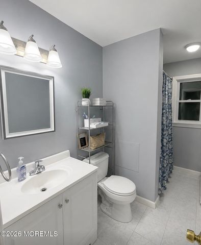 609 Commonwealth Boulevard, Toms River, NJ 08757
