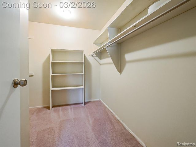 4411 Laurel Club Circle, West Bloomfield, MI 48323