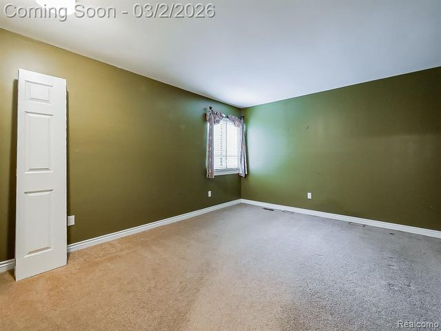 4411 Laurel Club Circle, West Bloomfield, MI 48323