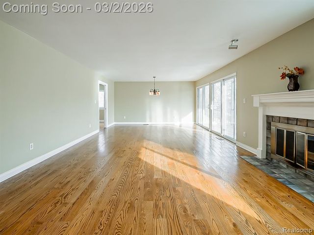 4411 Laurel Club Circle, West Bloomfield, MI 48323