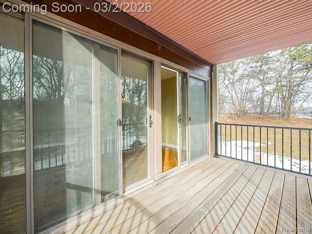 4411 Laurel Club Circle, West Bloomfield, MI 48323