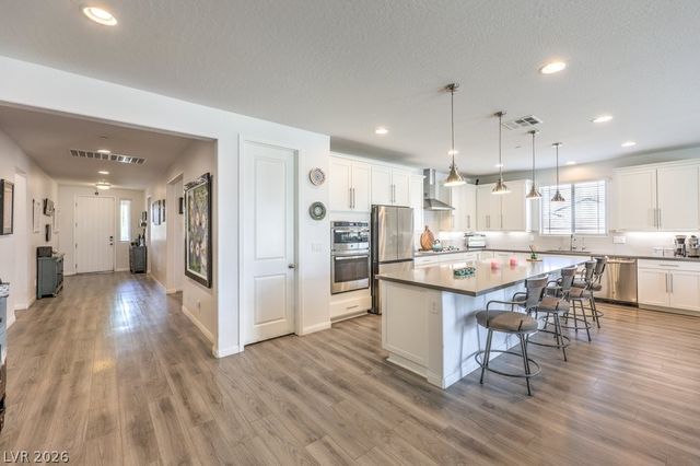 720 CADENCE VIEW Way, Henderson, NV 89011