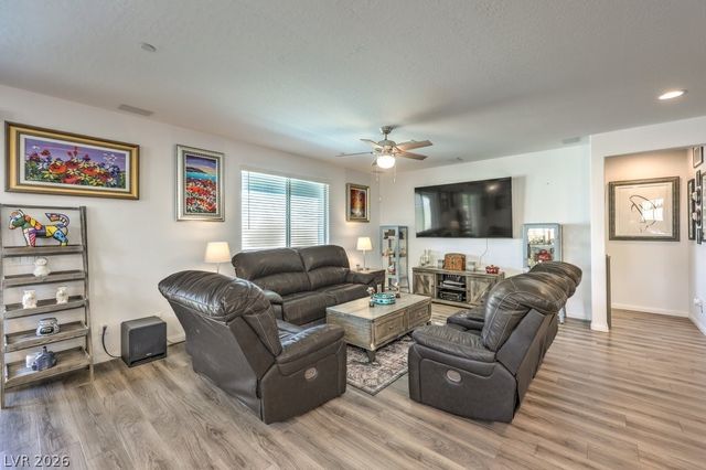 720 CADENCE VIEW Way, Henderson, NV 89011