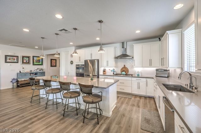 720 CADENCE VIEW Way, Henderson, NV 89011