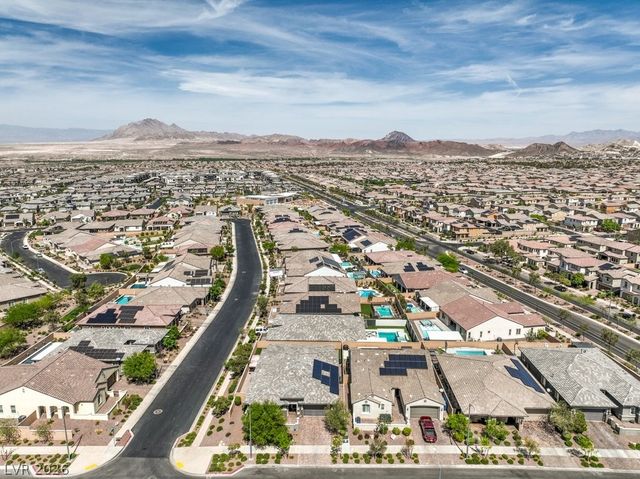 720 CADENCE VIEW Way, Henderson, NV 89011