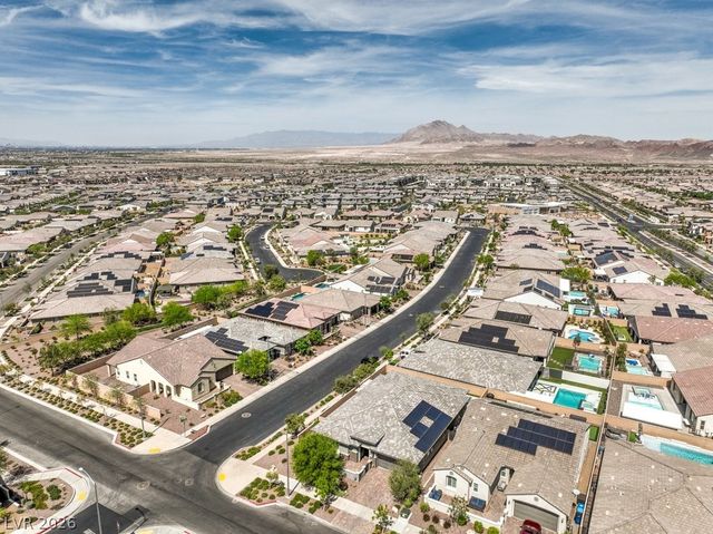 720 CADENCE VIEW Way, Henderson, NV 89011