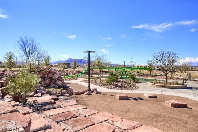 720 CADENCE VIEW Way, Henderson, NV 89011