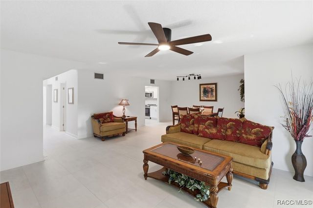 11328 W Bayshore Drive, Crystal River, FL 34429