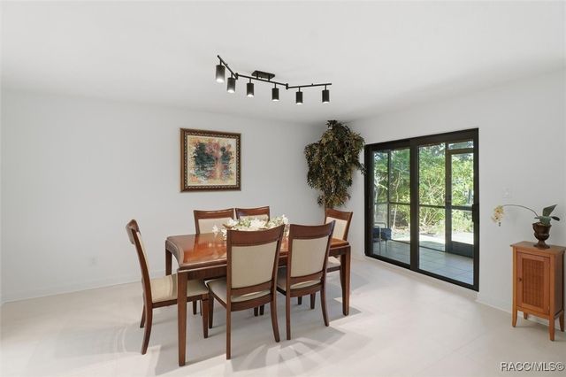 11328 W Bayshore Drive, Crystal River, FL 34429