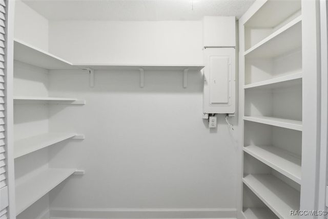 11328 W Bayshore Drive, Crystal River, FL 34429