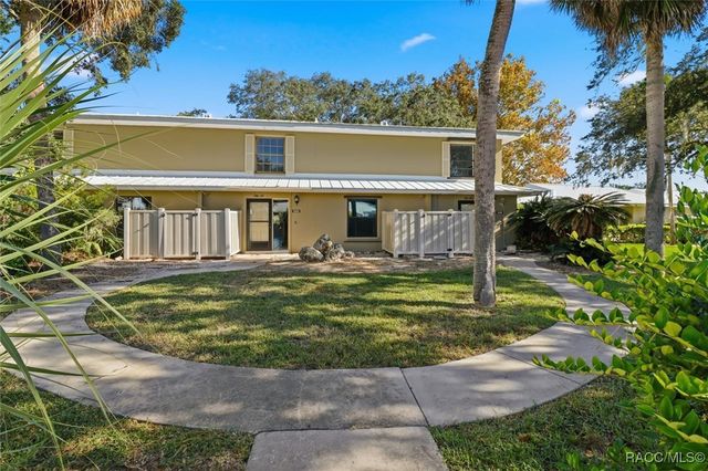 11328 W Bayshore Drive, Crystal River, FL 34429