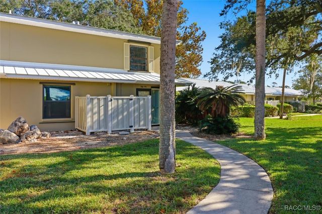 11328 W Bayshore Drive, Crystal River, FL 34429