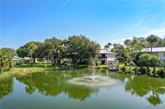 11328 W Bayshore Drive, Crystal River, FL 34429